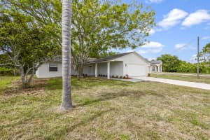 625 Ball St, New Smyrna Beach, FL 32168, Sold 09/30/24