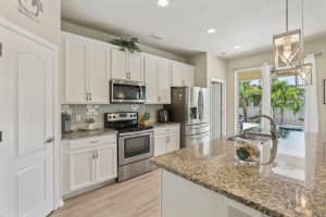 715 2nd Ave E #3, New Smyrna Beach, FL 32169, Sold 10/03/24