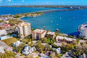 29 Riverside Dr, Cocoa, FL 32922, Sold 02/21/25