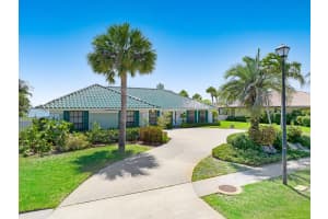 1749 Elizabeth St, New Smyrna Beach, FL 32168, Sold 10/04/24