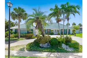 1749 Elizabeth St, New Smyrna Beach, FL 32168, Sold 10/04/24