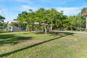 835 E 24th Ave APT 105, New Smyrna Beach, FL 32169, Sold 11/18/24