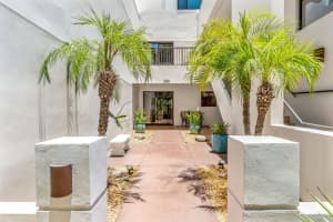 2629 Glenwood Ave, New Smyrna Beach, FL 32168, Sold 09/30/24