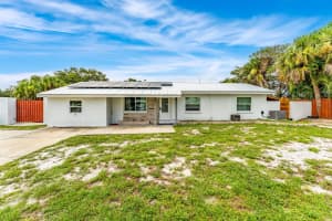 1557 Hillcrest Drive, Melbourne, FL 32935 - MLS#1016350