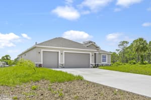 802 Coconut St SE, Palm Bay, FL 32909, Sold 11/25/24