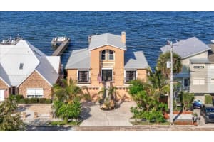 424 Luna Bella Ln APT 425, New Smyrna Beach, FL 32168, Sold 09/24/24