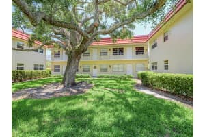 16 Vista Palm Ln, Vero Beach, FL 32962, Sold 07/25/24