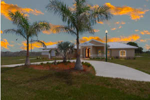 4715 Blossom Ridge Place, Grant, FL 32949 - MLS#1017276