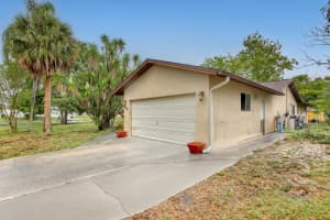 916 N Lakewood Terrace, Port Orange, FL 32127, Sold 10/25/24