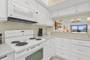 3104 Travelers Palm Dr, Edgewater, FL 32141, Sold 09/20/24