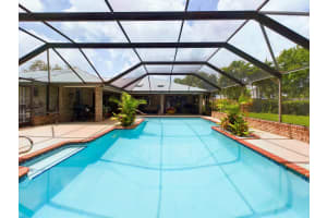 576 Lake Ashley Cir, Melbourne, FL 32904, Sold 09/16/24