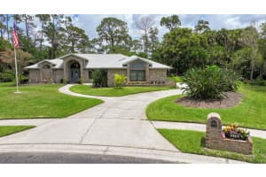 576 Lake Ashley Cir, Melbourne, FL 32904, Sold 09/16/24