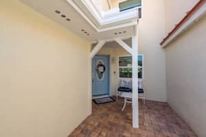 105 Handley St, New Smyrna Beach, FL 32168, Sold 11/14/24