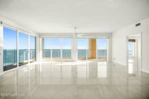 3011 Willow Oak Dr, Edgewater, FL 32141, Sold 01/31/25