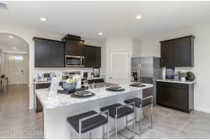 528 Mill Run Dr, New Smyrna Beach, FL 32168, Sold 10/31/24