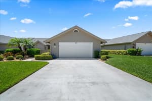 820 Willow Creek Ln, Melbourne, FL 32940, Sold 11/08/24