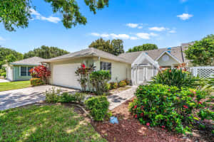 874 Oakwood Dr, Melbourne, FL 32940, Sold 01/21/25