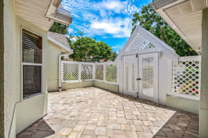 874 Oakwood Dr, Melbourne, FL 32940, Sold 01/21/25
