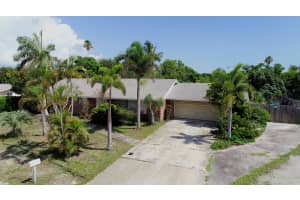 106 Hollow Oak Trail, Edgewater, FL 32141, Sold 10/31/24