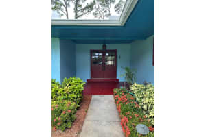 319 Meadowwood Ln, Melbourne, FL 32904, Sold 12/09/24