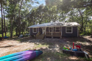 17170 SE 284th Ct, Umatilla, FL 32784, Sold 10/17/24