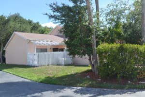 210 N Riverside Dr, Edgewater, FL 32132, Sold 01/02/25
