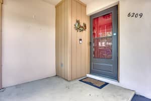 6209 Mirror Lake Drive, Sebastian, FL 32958 Sold 08/08/25