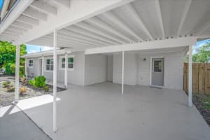 3042 Silver Palm Dr, Edgewater, FL 32141, Sold 10/30/24