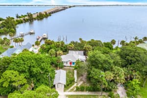 1365 Pineapple Avenue, Melbourne, FL 32935 - MLS#1021031