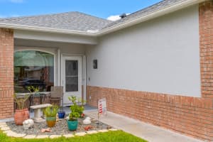 937 S Fork Cir, Melbourne, FL 32901, Sold 10/11/24