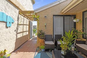 43 Fairway Cir, New Smyrna Beach, FL 32168, Sold 12/05/24
