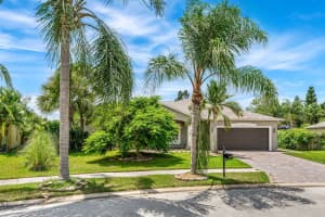 276 Black Lake Rd, Osteen, FL 32764, Sold 10/31/24