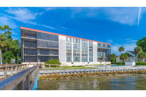 525 Indian River Ave, Titusville, FL 32796, Sold 01/30/25