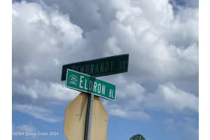 219 2 Oaks Dr, Edgewater, FL 32141, Sold 12/16/24