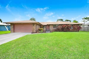 1047 S Myrtle Ave, New Smyrna Beach, FL 32168, Sold 01/10/25