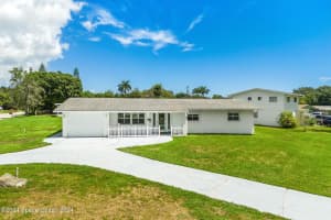 456 Bouchelle Dr APT 305, New Smyrna Beach, FL 32169, Sold 09/24/24