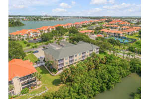 468 Bouchelle Dr, New Smyrna Beach, FL 32169, Sold 10/31/24