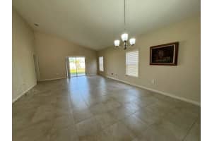 307 Mariners Gate Dr, Edgewater, FL 32141, Sold 10/11/24