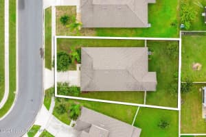 3209 Pine Tree Dr, Edgewater, FL 32141, Sold 12/05/24