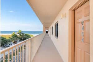 7520 Ridgewood Avenue, Cape Canaveral, FL 32920 Sold 06/04/25