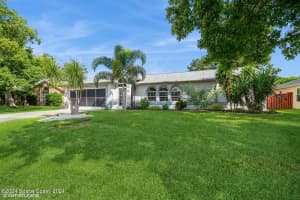 180 Larchmont Dr, Deltona, FL 32738, Sold 11/27/24