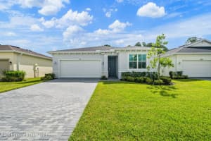 532 Veridian Cir NW, Palm Bay, FL 32907, Sold 01/17/25
