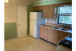 541 S Peninsula Ave b 11, New Smyrna Beach, FL 32169, Sold 12/06/24