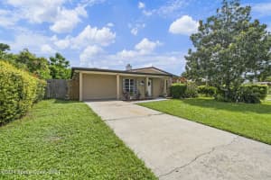 415 Sioux Blvd, Oak Hill, FL 32759, Sold 01/31/25