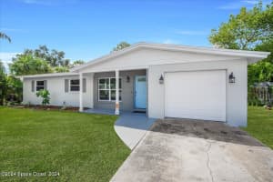 2004 Country Club Dr, Port Orange, FL 32128, Sold 12/04/24