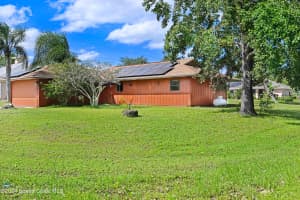 195 Mayfair St SE, Palm Bay, FL 32909, Sold 11/25/24