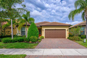 5359 Antigua Circle, Vero Beach, FL 32967 Sold 05/02/25