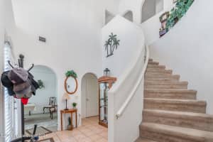 989 Welch Hill Cir, Apopka, FL 32712, Sold 02/21/25