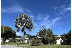 2230 Granada Dr, South Daytona, FL 32119, Sold 10/28/24