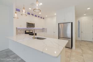 7514 Loren Cove Dr, Melbourne, FL 32940, Sold 02/28/25